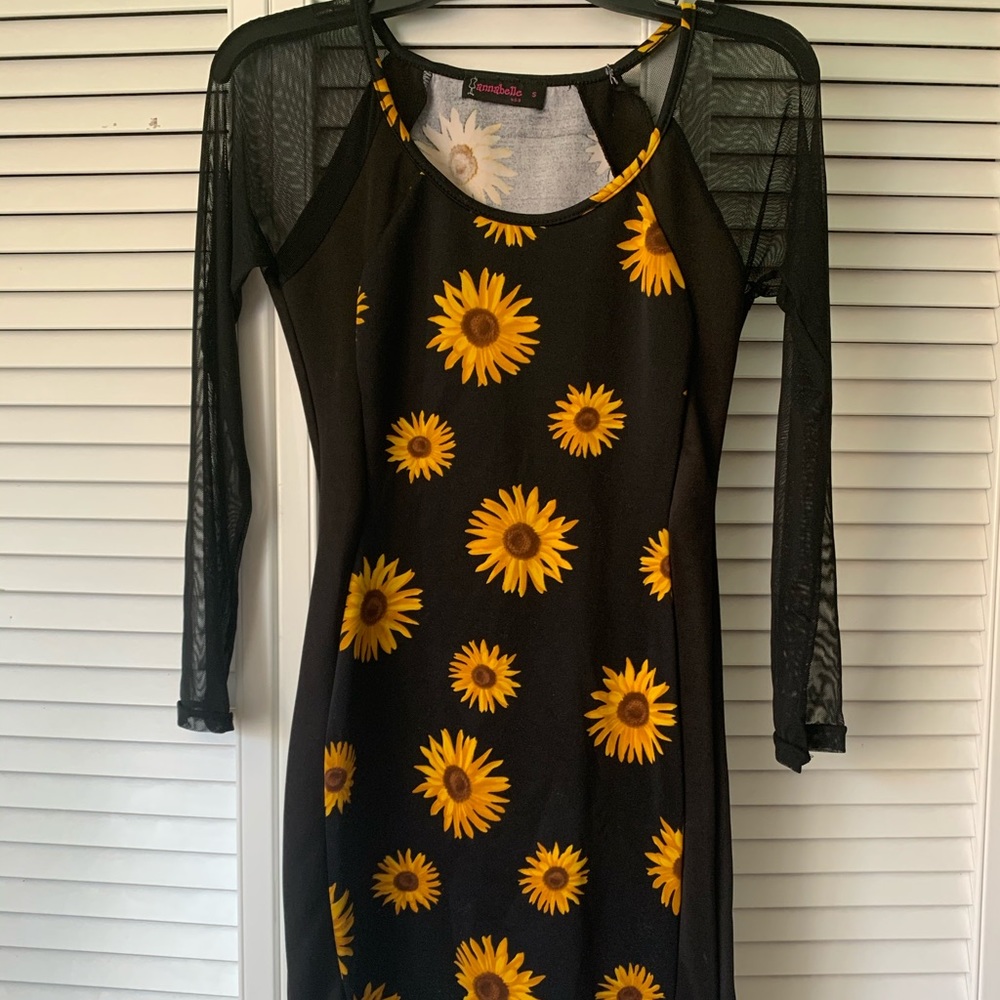 Sunflower short tight black dress